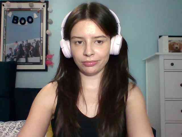 LariceHot webcam