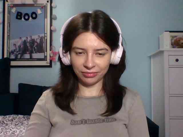 LariceHot webcam