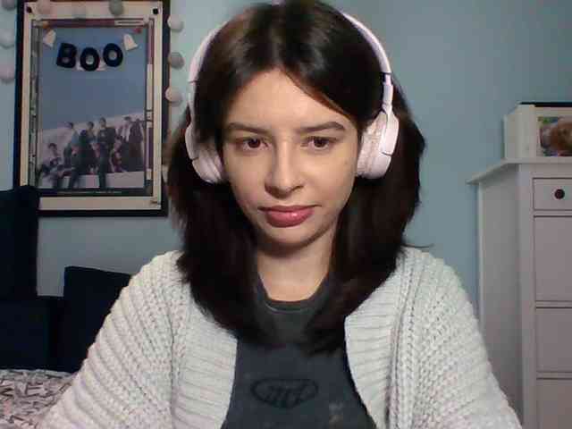 LariceHot webcam