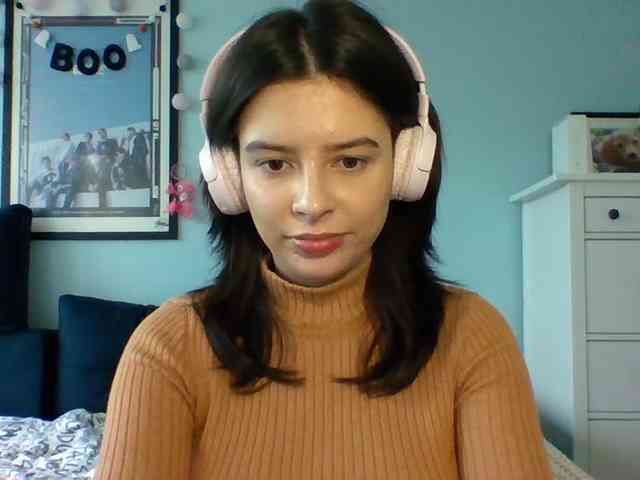 LariceHot webcam