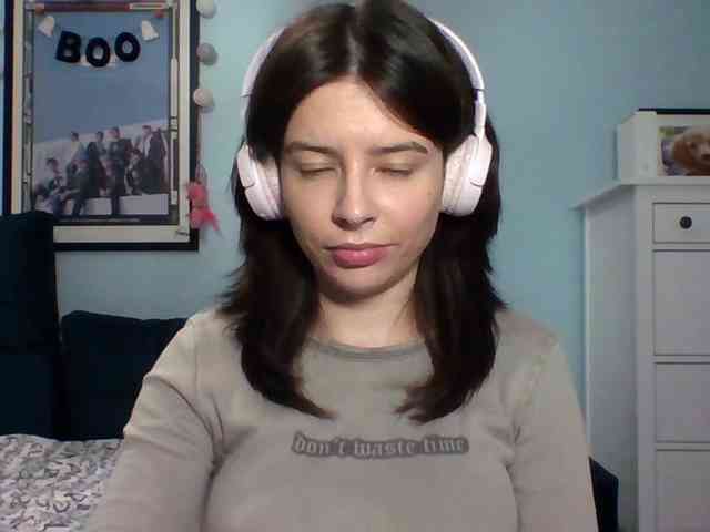 LariceHot webcam