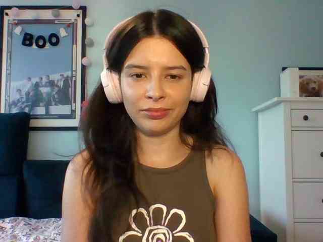 LariceHot webcam