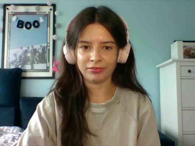 LariceHot webcam