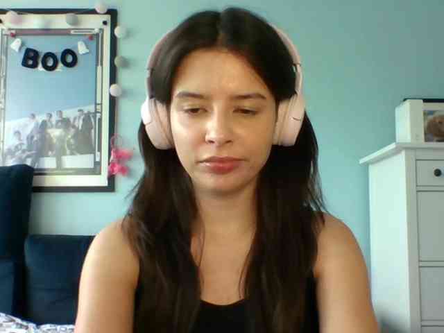 LariceHot webcam