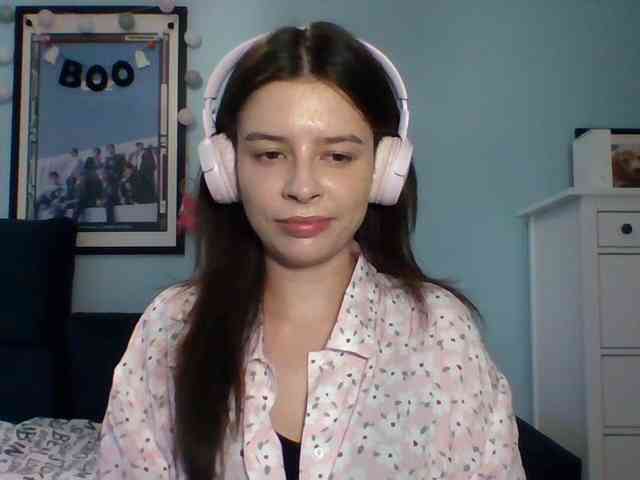 LariceHot webcam