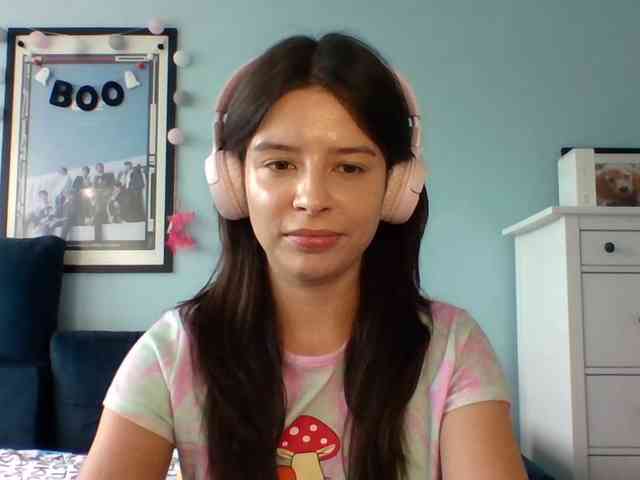 LariceHot webcam