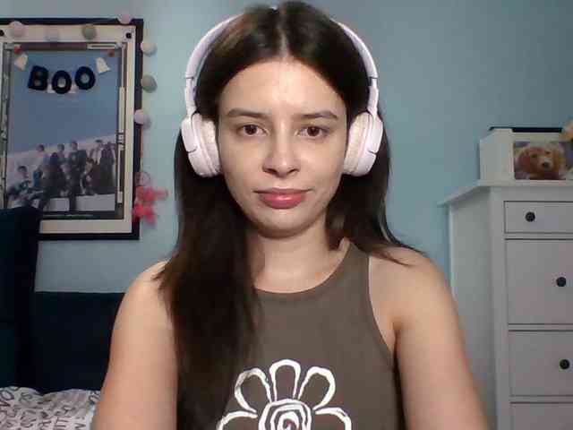 LariceHot webcam