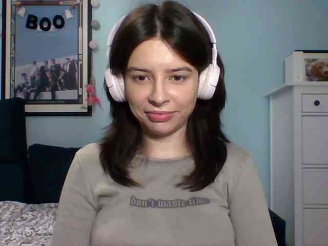LariceHot webcam