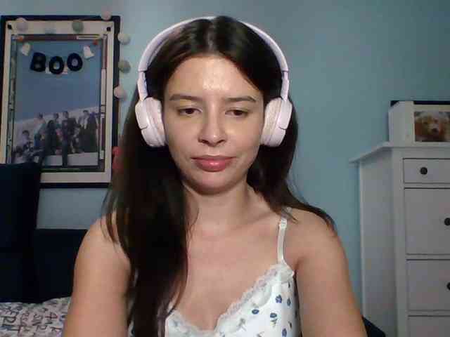 LariceHot webcam