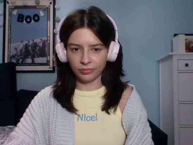 LariceHot webcam