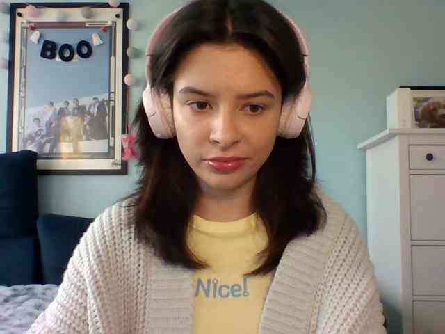 LariceHot webcam