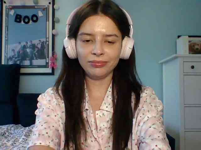 LariceHot webcam