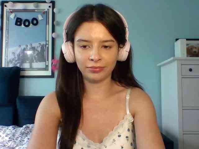LariceHot webcam