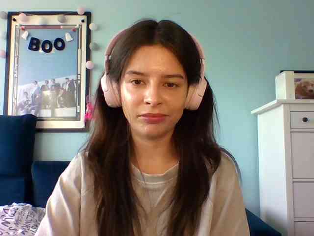 LariceHot webcam