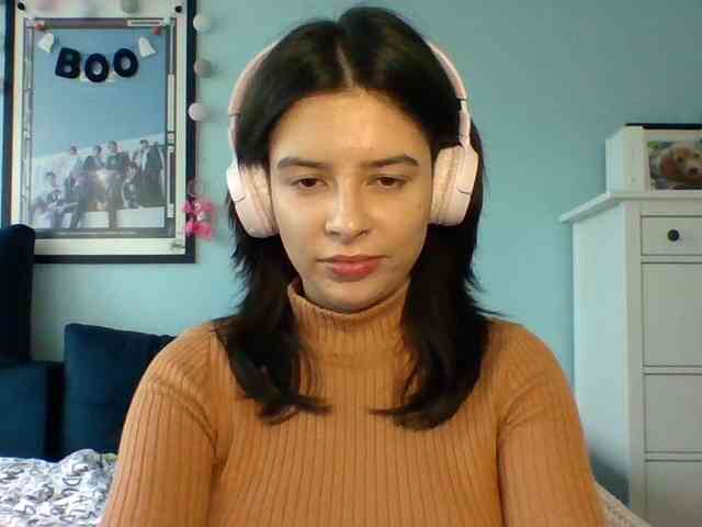 LariceHot webcam