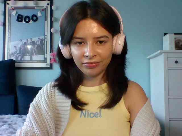 LariceHot webcam