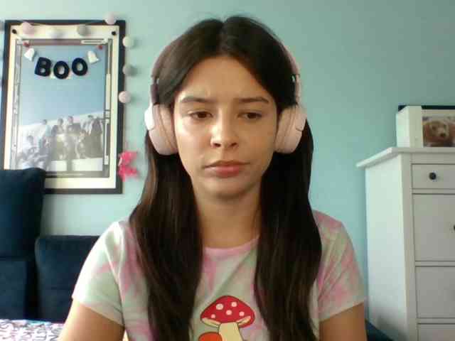 LariceHot webcam