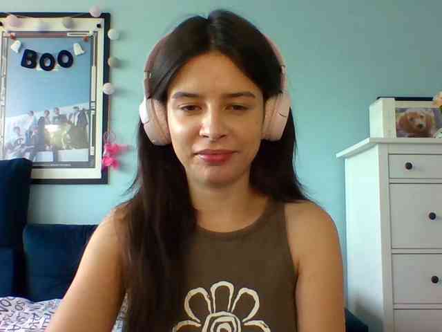 LariceHot webcam