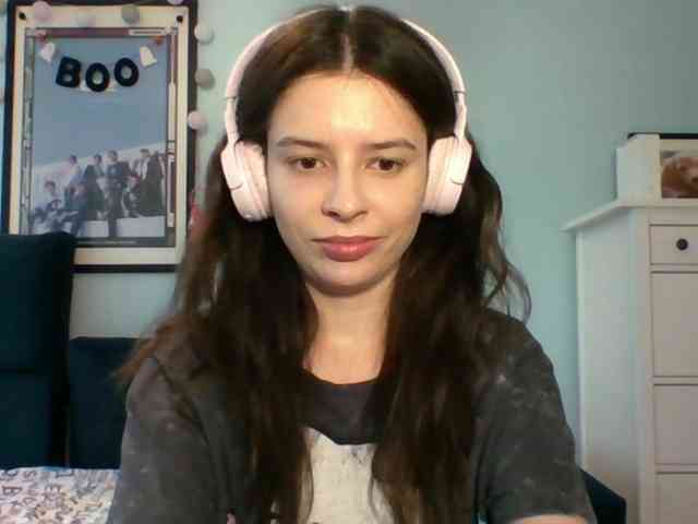 LariceHot webcam
