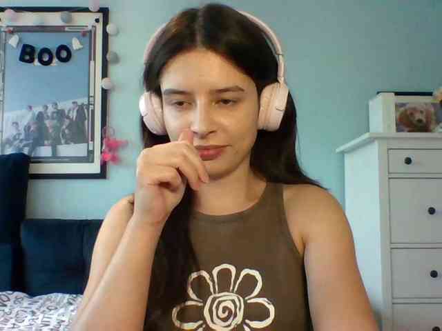 LariceHot webcam