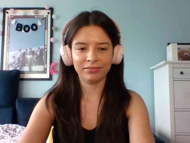 LariceHot webcam