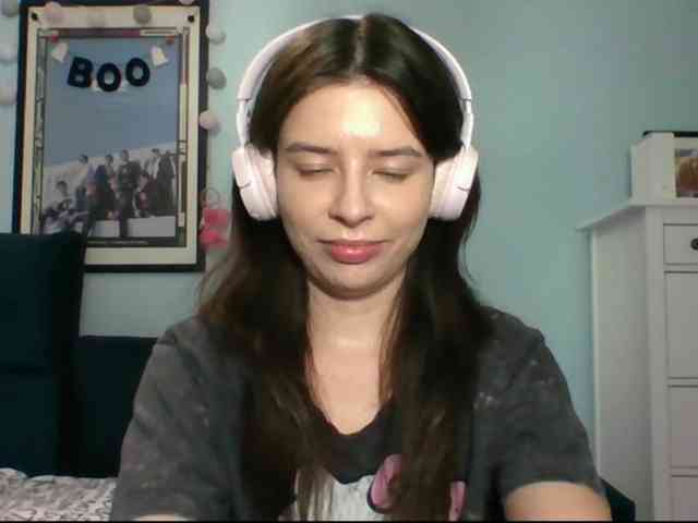 LariceHot webcam