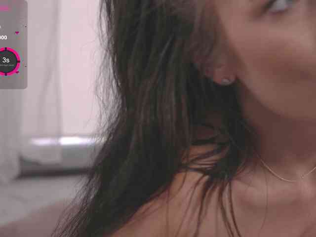 Flirtyyeve webcam