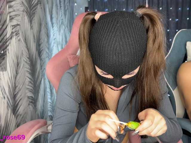 go to chat with LallyRose