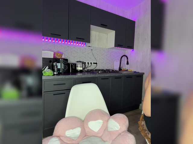 LallyRose from BongaCams