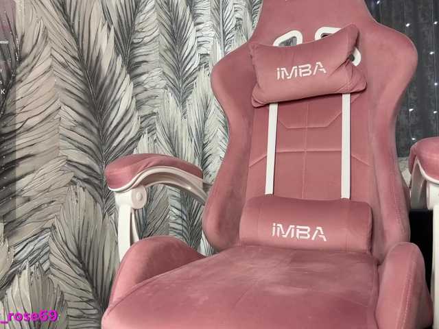 go to chat with LallyRose