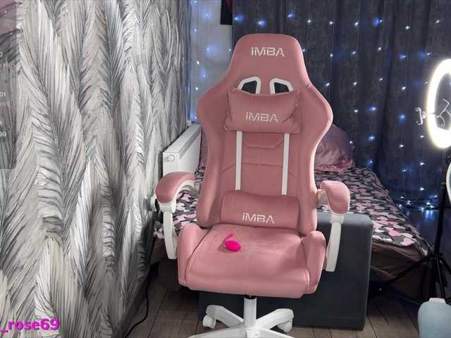 go to chat with LallyRose