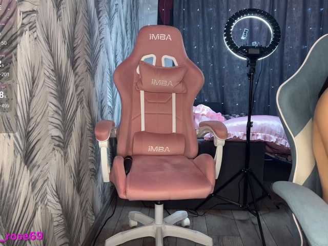 LallyRose's BongaCams show and profile