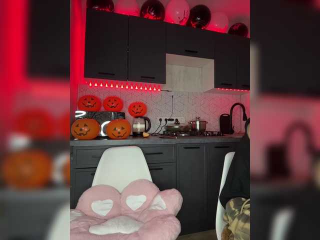 go to chat with LallyRose
