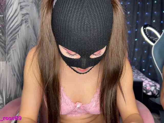 LallyRose Live Webcam on BongaCams