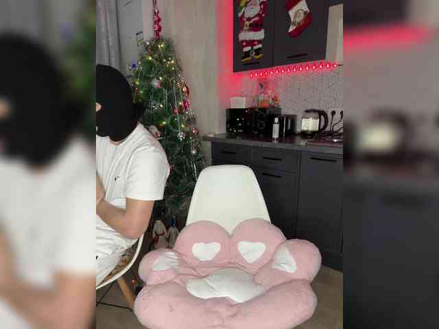 LallyRose Live Webcam on {site_name}