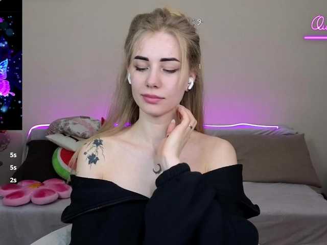 LunaBelli's BongaCams show and profile