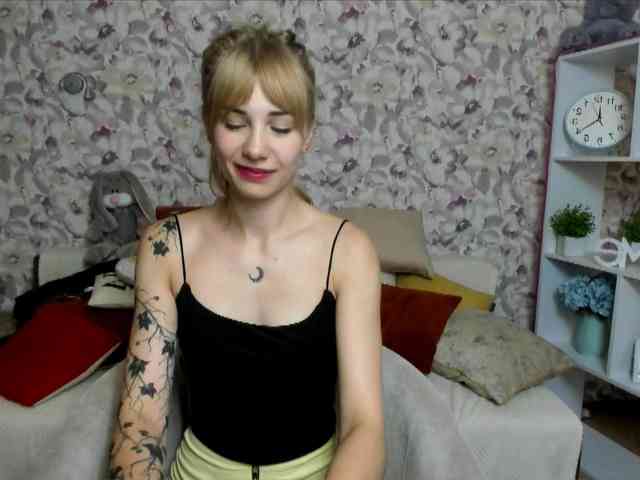 LunaBelli webcam