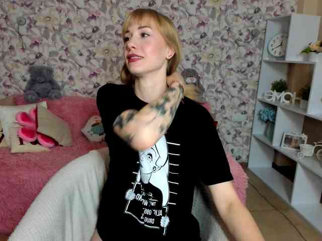LunaBelli webcam
