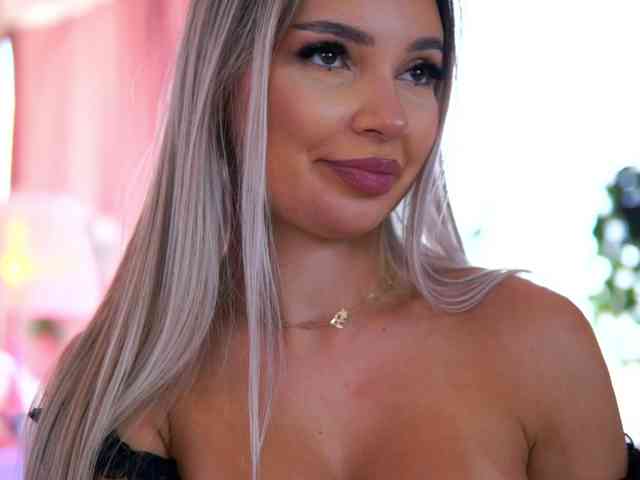videochat live ArtTeasee