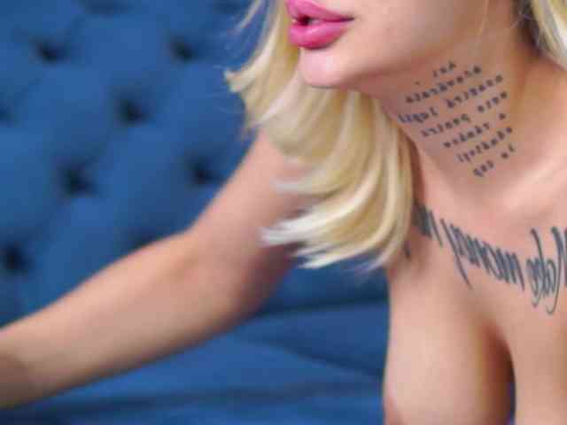 InkedBlondeLust webcam