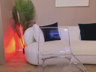 InnocenceChloe Porn Show