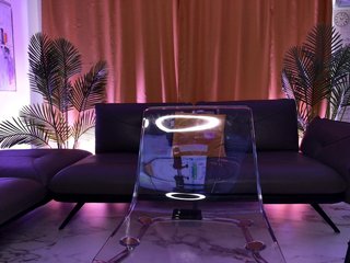 InnocenceChloe Porn Show