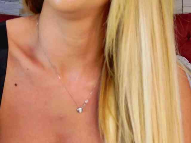 megan-wow webcam
