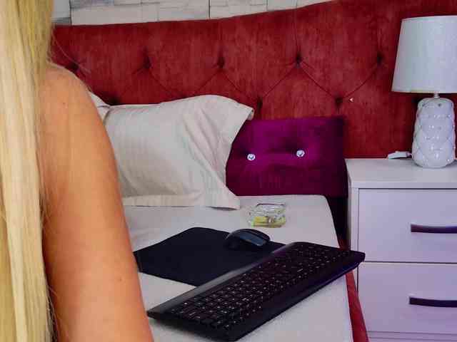 megan-wow webcam