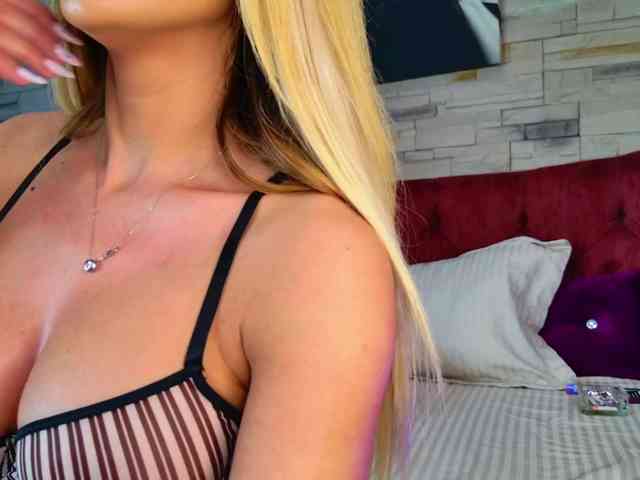 megan-wow webcam