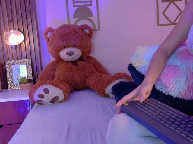 BREE-WATSON's BongaCams show and profile