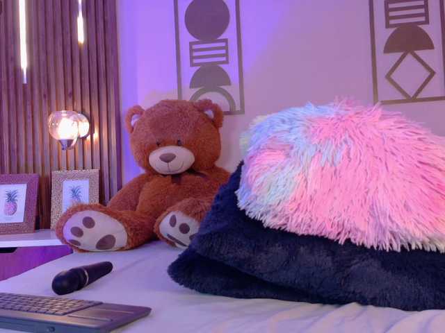 BREE-WATSON's BongaCams show and profile