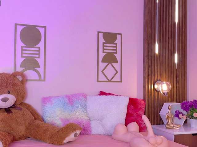 BREE-WATSON — @remain555 ride!! Your cock feels so good in my pussy!!  Do you want to see me bounce on my torso and get wet? 