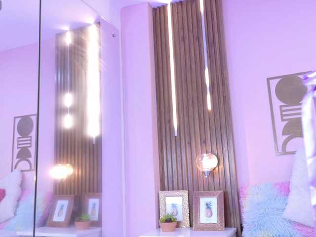 BREE-WATSON's BongaCams show and profile