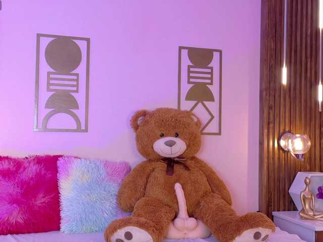 BREE-WATSON's BongaCams show and profile